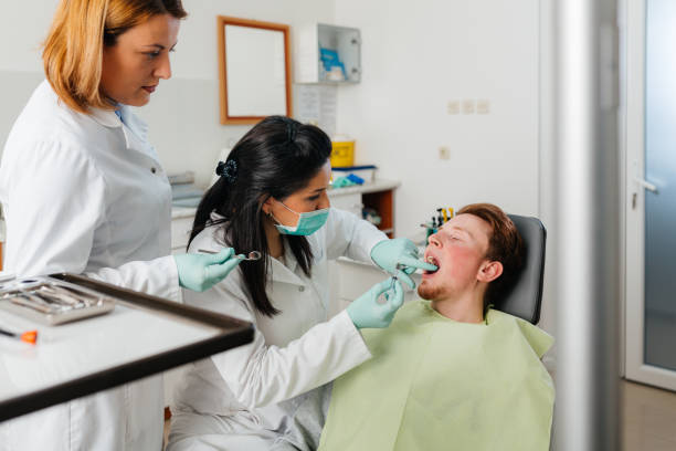 Best Cosmetic Emergency Dentistry in Crystal Lakes, OH